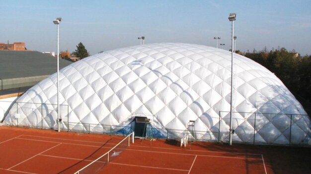 Шатры и купола для теннисного корта
