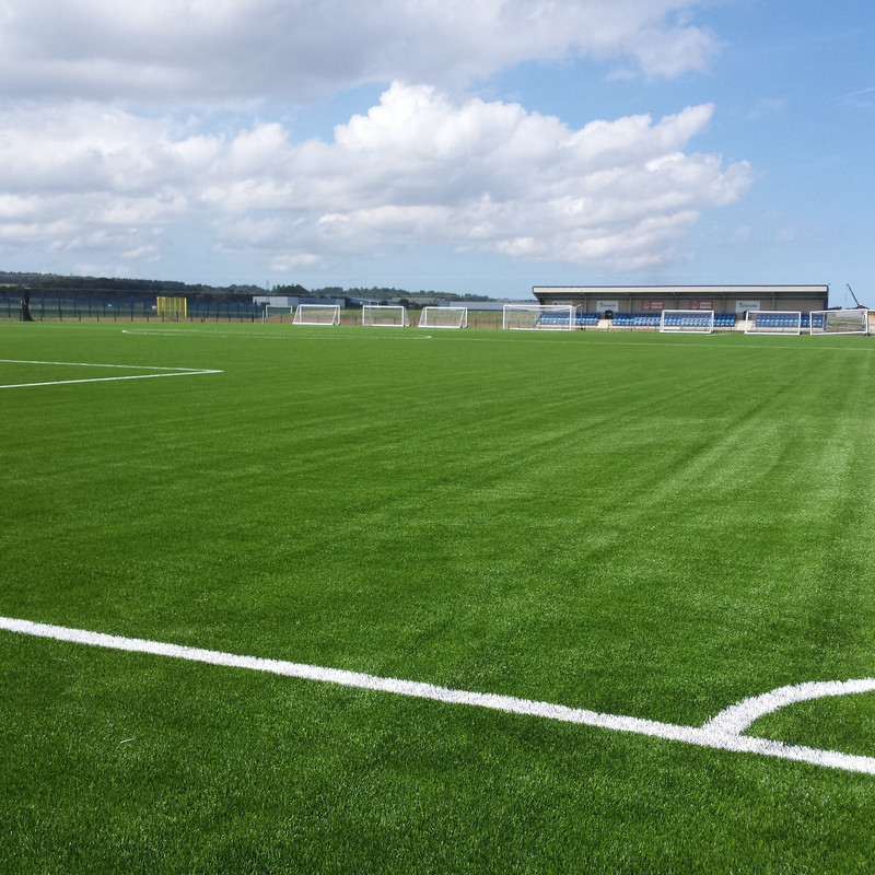 Строительство футбольных полей