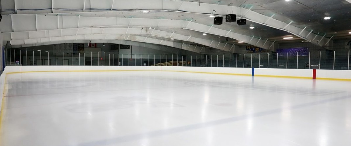 Строительство хоккейных катков, полей