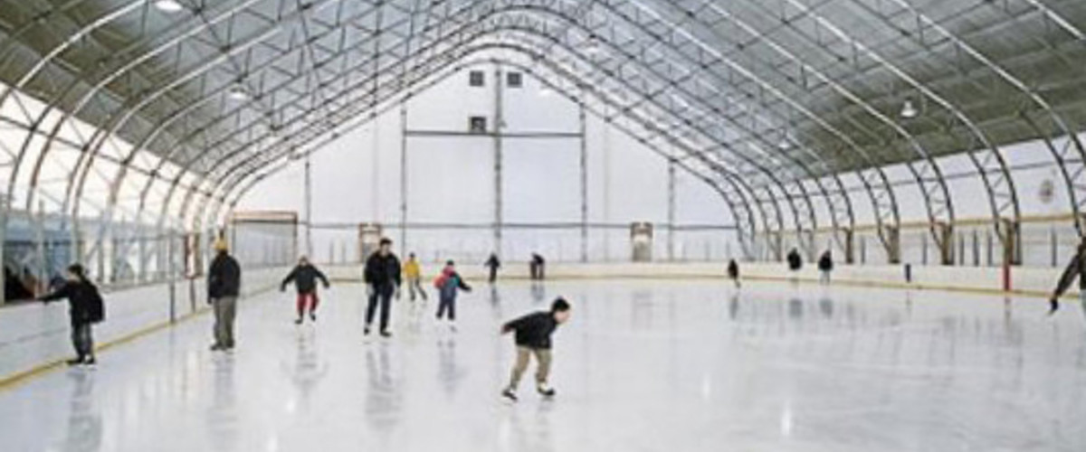 Строительство ледового манежа